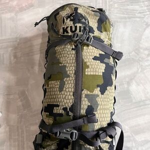 Kuiu stalker pro 500 in Verde - like new/EUC